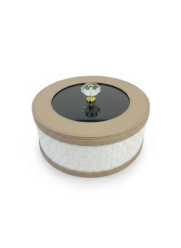 [XSH-2508-04-PM] Boite ronde cannage avec couvercle acrylique 21_21_11 cm.webp
