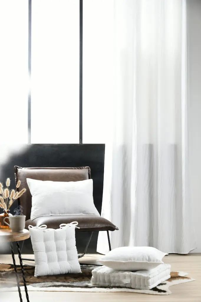 C6D567001_5.webp