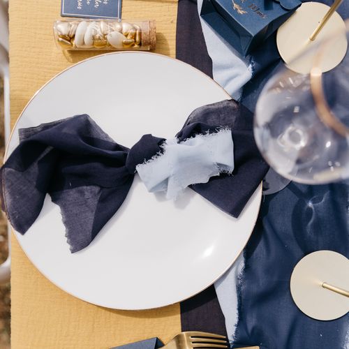 Chemin de table mousseline bleu marine 28cmx5m