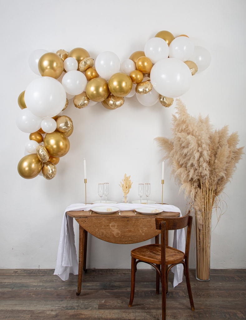 Kit arche de 70 ballons la bobo or et blanc