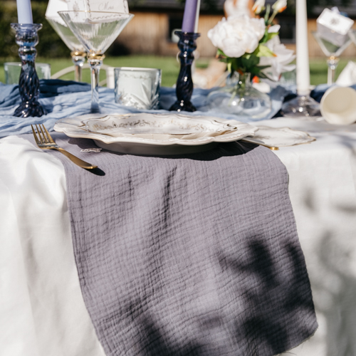 Chemin de table gaze de coton bleu orage 30cmx3m