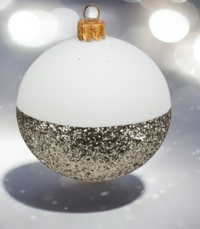 Boule de noël en verre 8 cm modèle blanc mat