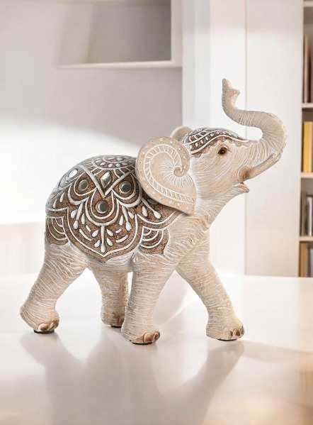 Figurine éléphant beige et miroir