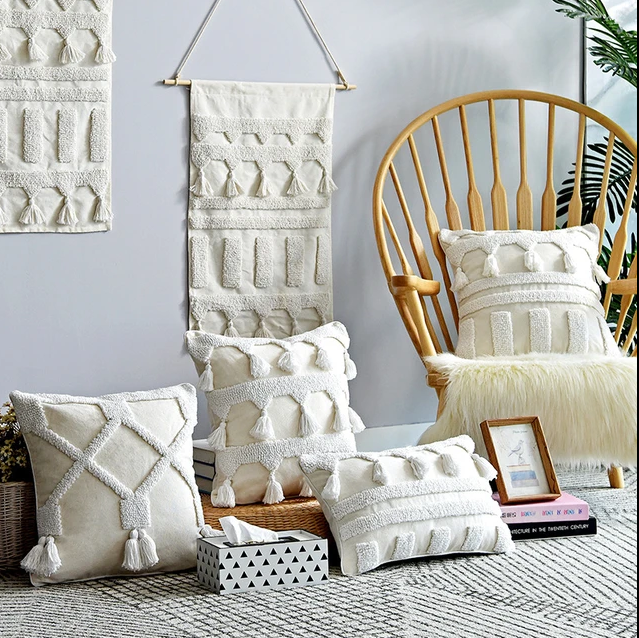 Coussin pompons blanc45x45 