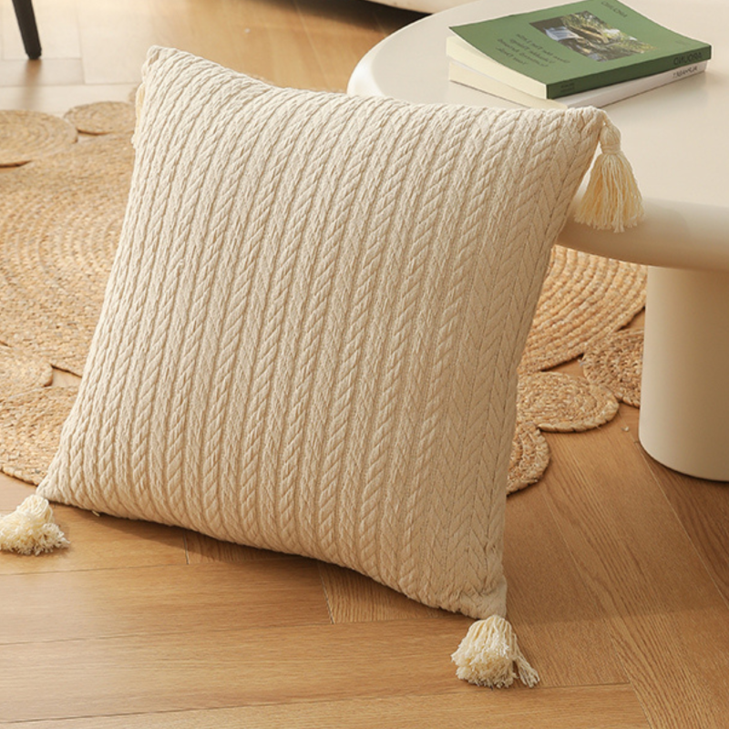 Coussin "charme intemporel" blanc cassé - 45x45 cm 