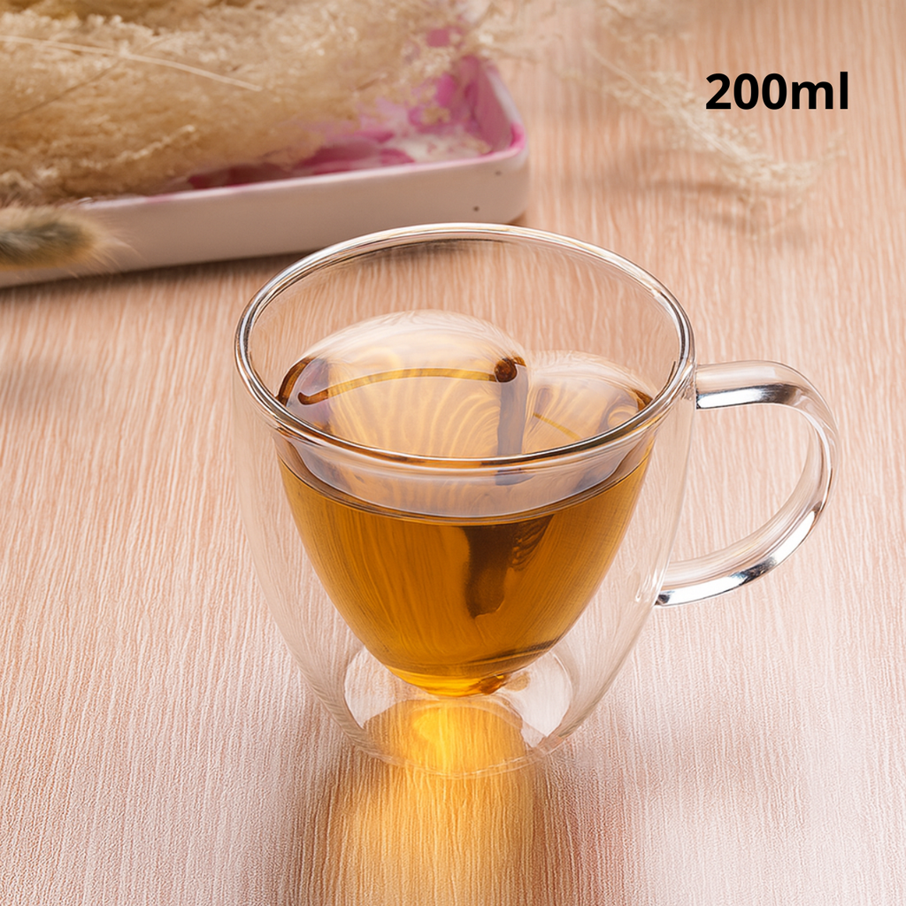 Tasse avec fleur sèche à l’intérieur 200 ml