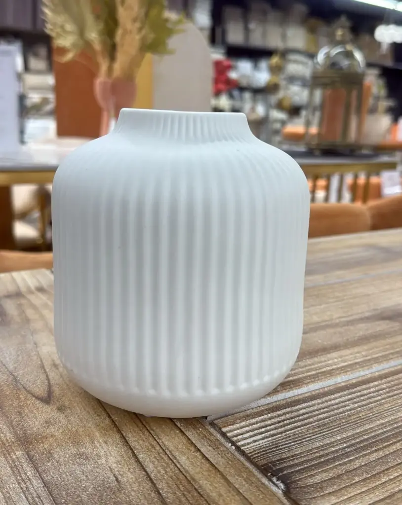 Petit vase à fleurs rayures