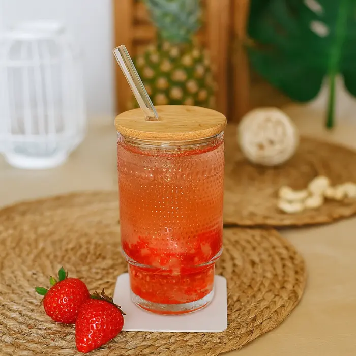 Verre Onde avec couvercle et paille - 420ml