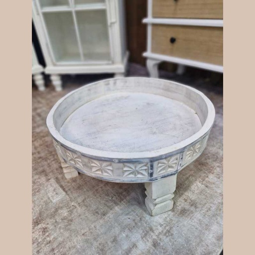 Wdn carved grinder table (table cafe mm)