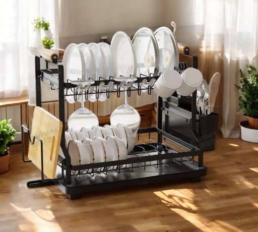 Egoutoire à vaisselle en métal avec des supports pour assiettes, verres et ustensiles